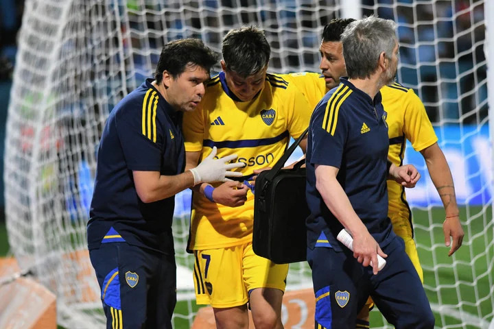 Desfalque para a final Em derrota do Boca Exequiel Zeballos  