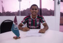 Vagno Júnior, lateral-esquerdo do Sub-17, assina primeiro contrato profissional com o Fluminense