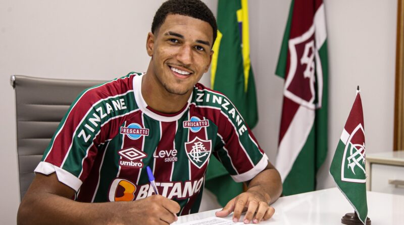 Fluminense renova com Kauã Elias até 2029