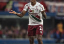 PC Oliveira não concorda com a anulação do gol tricolor: “A bola não entrou diretamente”