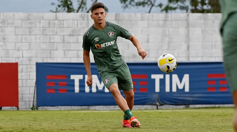 Fluminense acerta empréstimo de Marcos Pedro para a Tombense