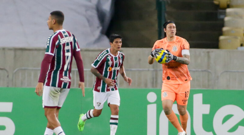 Cássio pode não atuar contra o Fluminense pelo brasileirão