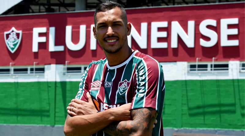 Fluminense arrecada mais de R$ 3 milhões com venda de David Duarte