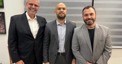 Fluminense prevê votação da SAF no segundo semestre e mantém reuniões com investidores Fluminense prevê votação da SAF no segundo semestre e mantém reuniões com investidores