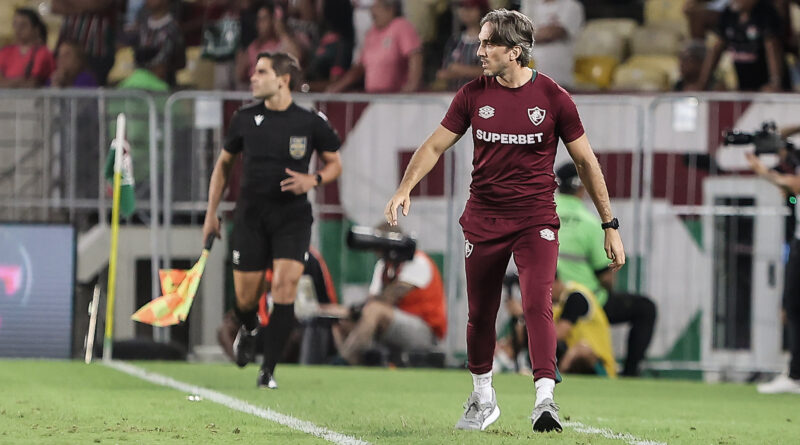 Próximo adversário do Fluminense, Zubeldía venceu Fernando Diniz apenas uma vez na carreira