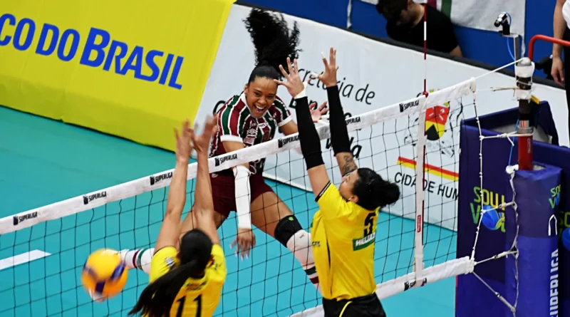 Flu vence Renasce na Superliga