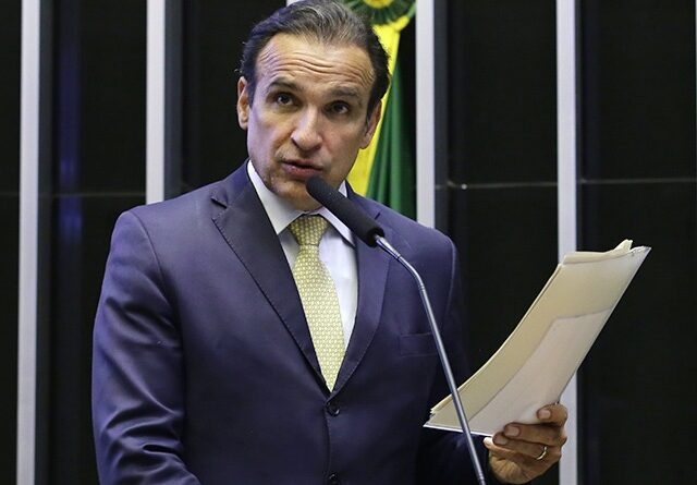 Fluminense terá deputado federal Hugo Leal na vice-presidência de Relações Institucionais