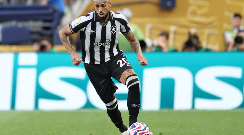 Barboza, do Botafogo, é oferecido ao Fluminense e entra no radar