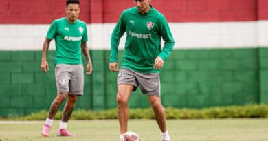 Ganso segue fora dos relacionados e vive indefinição no Fluminense Ganso segue fora dos relacionados e vive indefinição no Fluminense