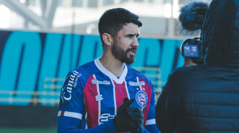 Bahia tenta empréstimo de Everaldo, e Fluminense avalia saída do atacante