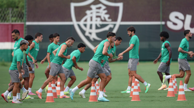 Devido ao desgaste físico do elenco, Luis Zubeldía acende o alerta, e o Fluminense deve enfrentar o Palmeiras com equipe reserva