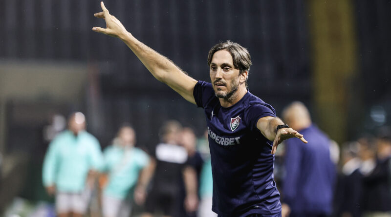 Zubeldía completa 30 jogos no comando técnico do Fluminense; confira o restrospecto completo