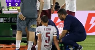Bernal sente o joelho e é substituído ainda no primeiro tempo contra o Palmeiras