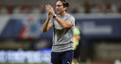 Zubeldía celebra vitória fora de casa e explica escolha por Savarino: “Era importante”