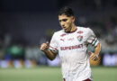 Savarino treina entre os titulares e pode ser novidade do Fluminense contra o Remo