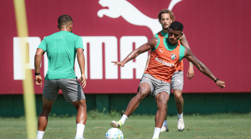 Fala, jogador: Hércules projeta clássico entre Fluminense e Vasco
