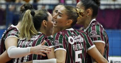 Superliga Feminina: já classificado aos playoffs, Fluminense vence o Tijuca e garante 6º lugar Superliga Feminina: já classificado aos playoffs, Fluminense vence o Tijuca e garante 6º lugar