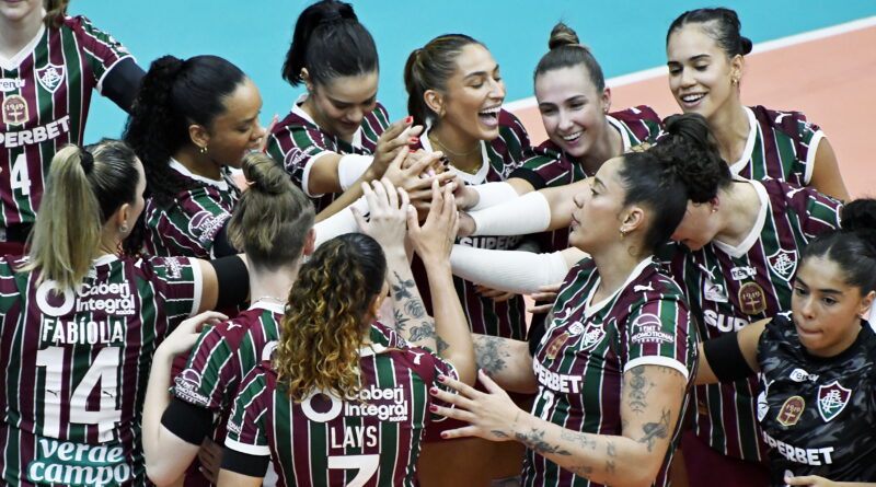 Superliga Feminina: já classificado, Fluminense vence Brasília Vôlei e define adversário nas quartas