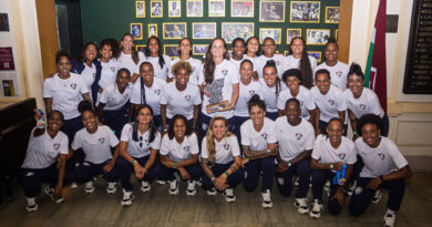 Primeiro título profissional do futebol feminino do Fluminense ganha espaço no museu do clube
