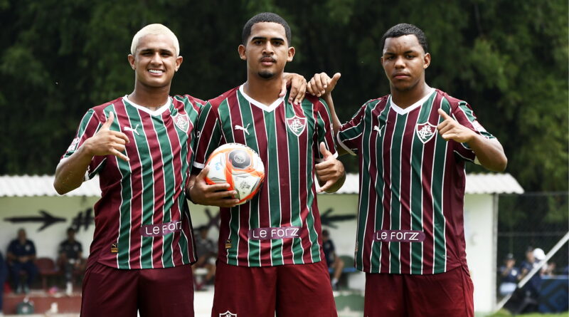 Com Marcelo na torcida e reencontro com Thiago Neves, Fluminense vence o Bangu pelo Campeonato Carioca Sub-20