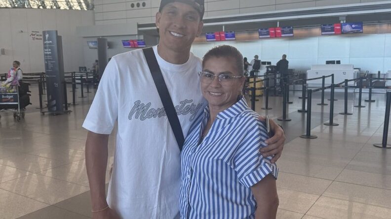 Reforço do Fluminense, Millán já está a caminho do Brasil