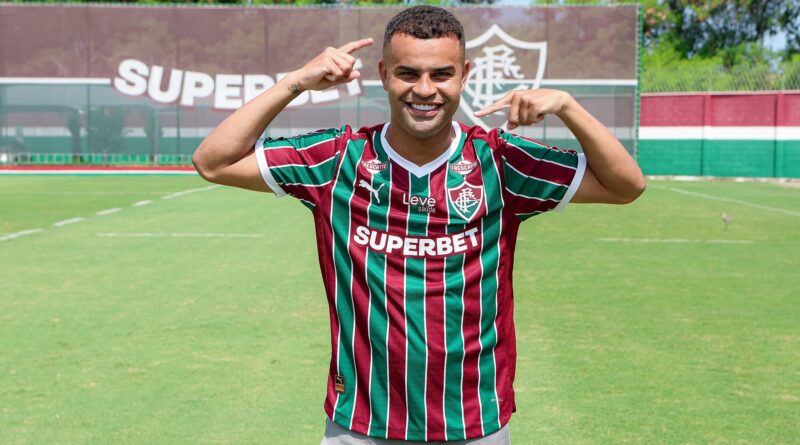 Fluminense anuncia a contratação do meia Alisson por empréstimo