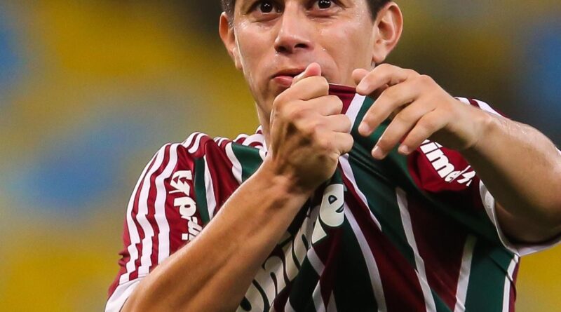 Conca afirma que família é apaixonada pelo Fluminense: ‘Esse carinho só aumenta’