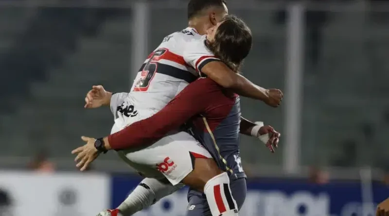 Novo reforço do Flu, Alisson reencontrará Zubeldía depois de trabalharem juntos no São Paulo