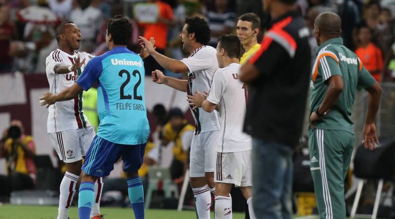 Flúnel do Tempo: em 2014, Flu venceu o Flamengo no primeiro turno do Brasileirão