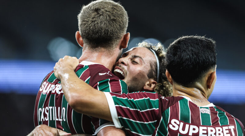 Fluminense x Corinthians: confira escalação provável, arbitragem e onde assistir