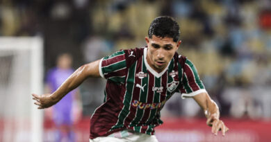 Mais um desfalque! Savarino sente dores na panturrilha e não encara o Independiente Rivadavia