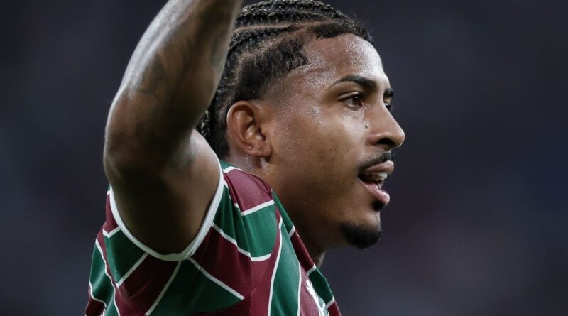 Saiba onde assistir ao vivo o duelo entre Santos e Fluminense pelo Brasileirão