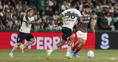 Martinelli comenta substituição no empate do Fluminense: “Temos um calendário pesado” Martinelli comenta substituição no empate do Fluminense: “Temos um calendário pesado”