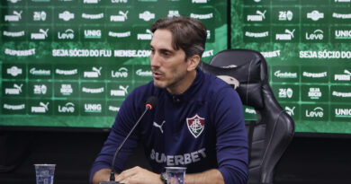 Zubeldía critica gramado após empate do Fluminense: “Com campos assim, não estamos cuidando do jogador”