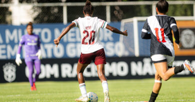 Jogadora do Fluminense é alvo de racismo e homofobia durante partida do Brasileirão Feminino