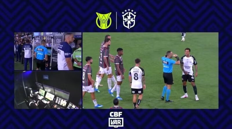 Renê detalha pressão dos jogadores do Fluminense por expulsão de Allan, do Corinthians: ‘Tivemos que fazer a cena’