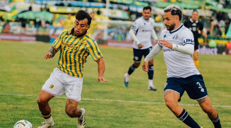 Rivadavia poupa titulares antes de jogo decisivo contra o Fluminense pela Libertadores
