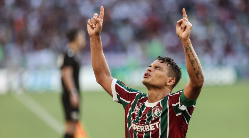 Thiago Silva agradece carinho da torcida após retorno ao Fluminense: “Minha gratidão é imensa”
