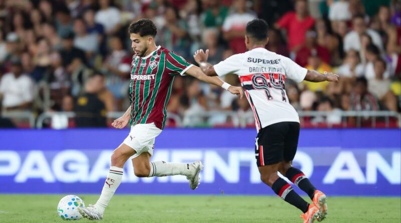 Fluminense e São Paulo negociam amistoso durante pausa para a Copa do Mundo
