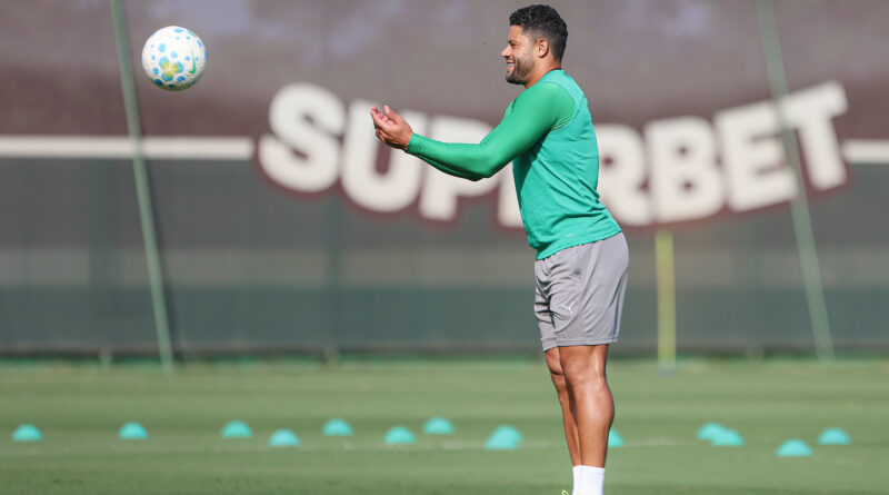 Thiago Silva é dúvida para os amistosos contra Bahia e Nova Iguaçu; Hulk estreia com a camisa tricolor