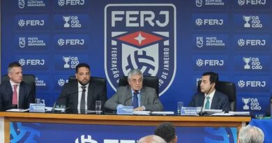 Com apoio dos quatro grandes, Rubens Lopes é reeleito presidente da Ferj Com apoio dos quatro grandes, Rubens Lopes é reeleito presidente da Ferj