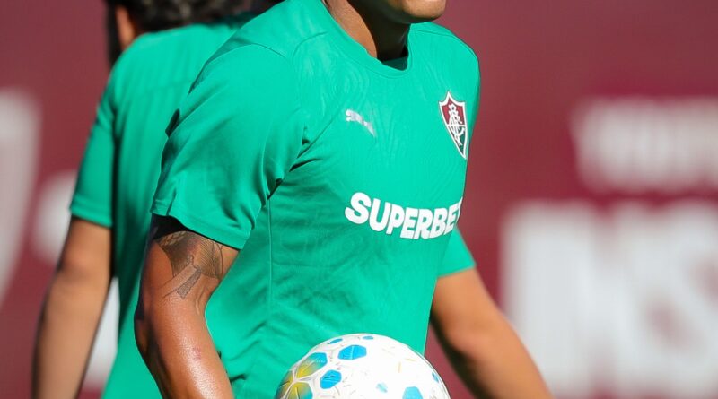 Janela internacional abre, e Fluminense já pode registrar Thiago Silva para enfrentar o Grêmio