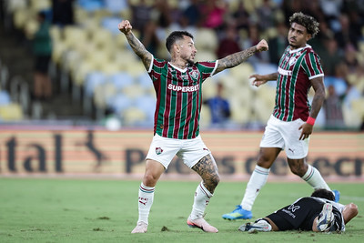 Fluminense encaminha renovação de Lucho Acosta até 2029