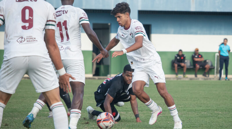 Fluminense empata com o Vasco e segue na vice-liderança do Brasileirão Sub-17
