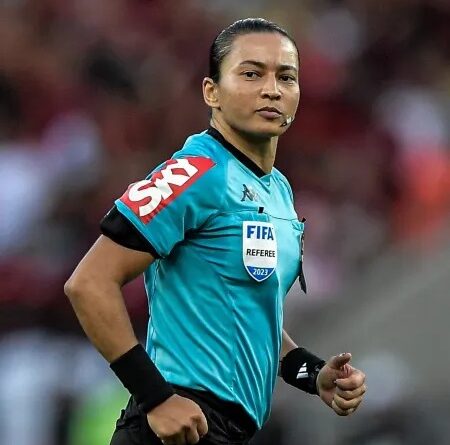 Edina Alves apita Grêmio x Fluminense, pela 20ª rodada do Brasileirão