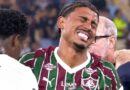 John Kennedy tem lesão no ligamento cruzado do joelho direito confirmada pelo Fluminense e passará por cirurgia