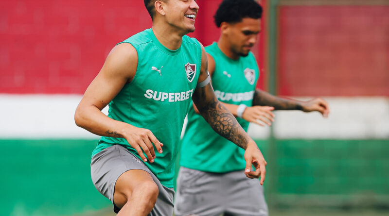 Millán volta a treinar no Fluminense e mira decisão na Libertadores