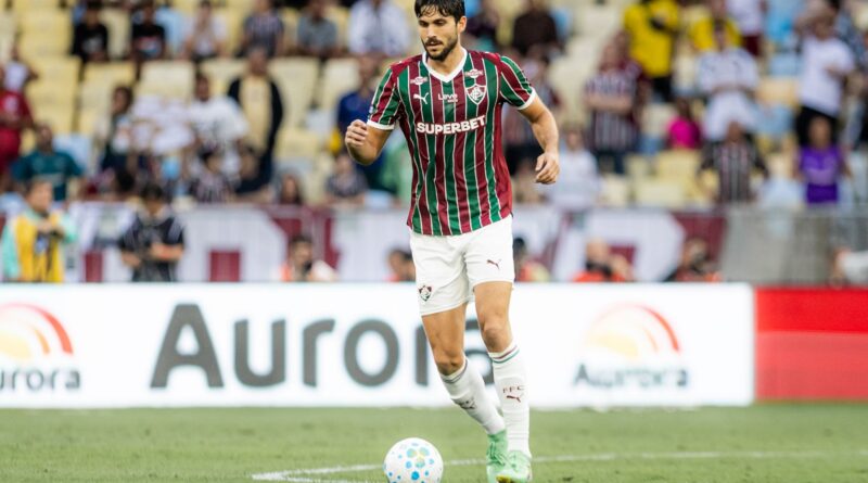Fluminense avalia adiar cirurgia de Igor Rabello para o fim da temporada; entenda