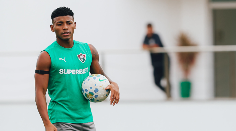 Fala, jogador: Hércules projeta clássico contra o Vasco e destaca foco do Fluminense por vaga nas quartas