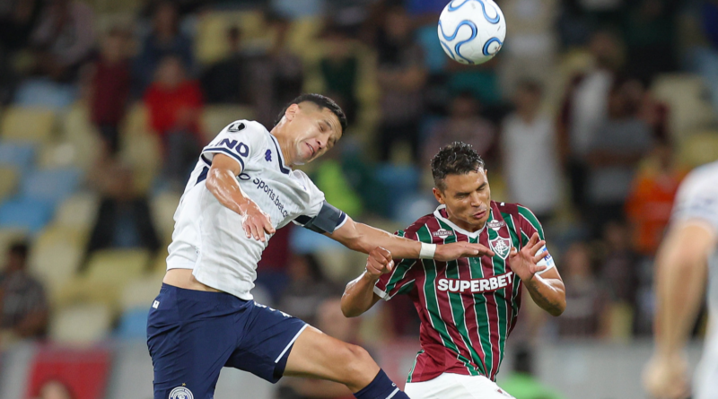 Thiago Silva admite falta de confiança no Fluminense e reconhece razão da torcida após empate na Libertadores